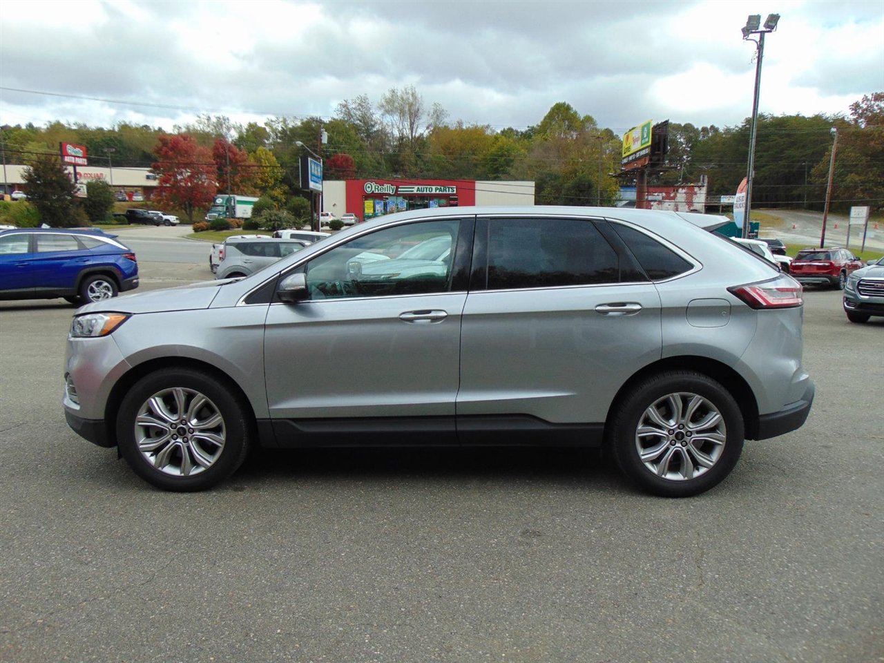 Used 2024 Ford Edge Titanium image 8