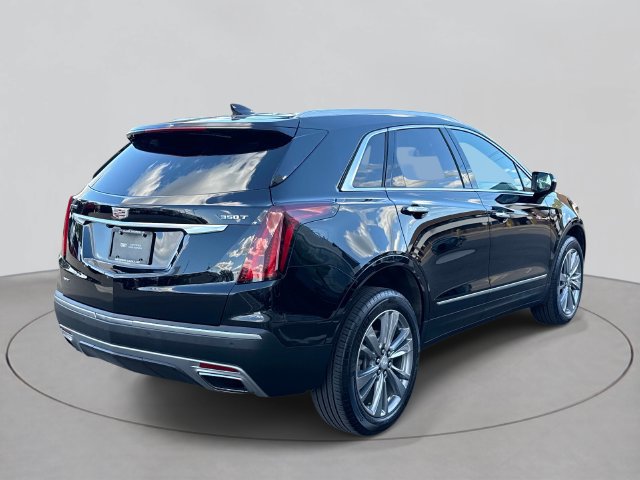 Certified 2024 Cadillac XT5 Premium Luxury w/ LPO, Floor Liner Package AWD/4WD image 37