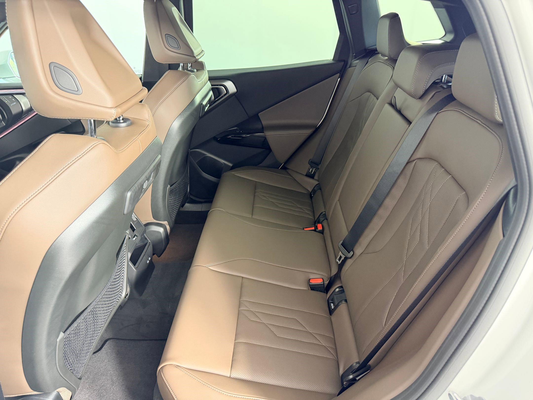 New 2026 BMW X3 xDrive30 w/ Premium Package AWD/4WD image 12