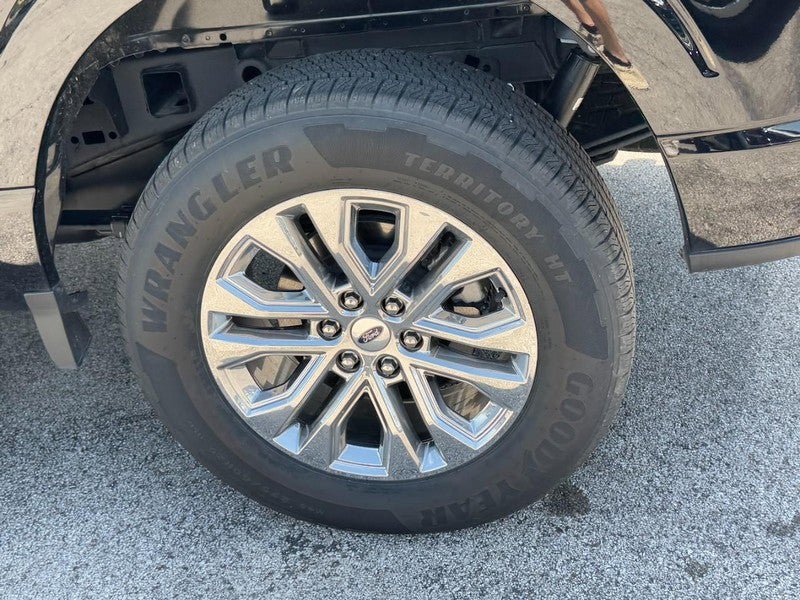 Used 2024 Ford F150 XLT w/ Equipment Group 303A High RWD image 7