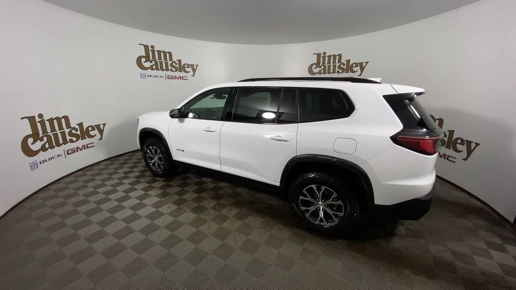 Used 2025 GMC Acadia AT4 w/ Luxury Package image 6