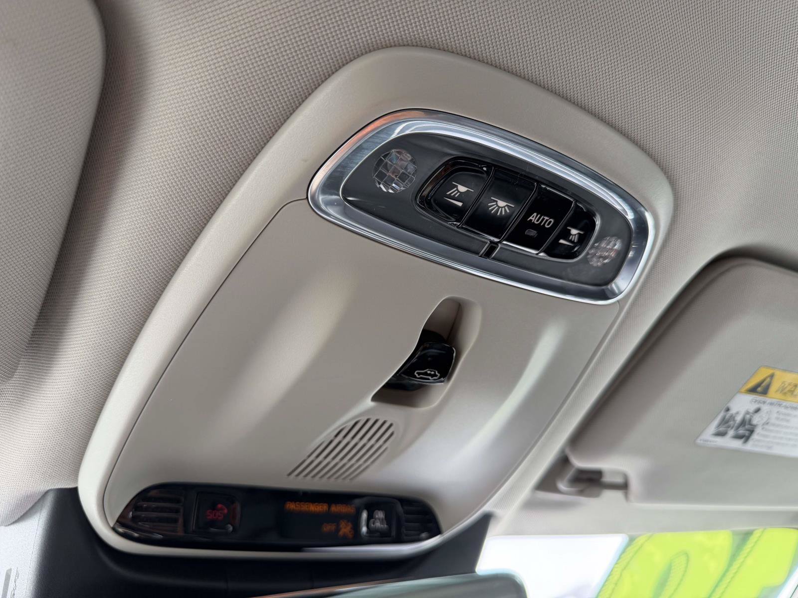 Used 2019 Volvo S90 T5 Momentum FWD image 28