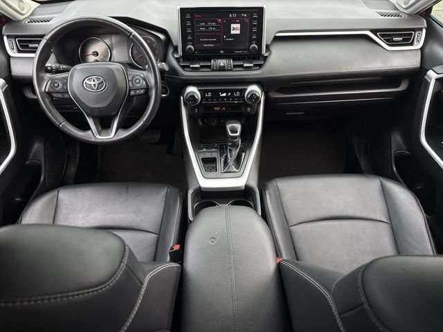 Used 2020 Toyota RAV4 XLE Premium FWD image 12
