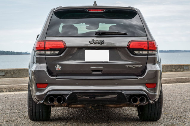 Used 2018 Jeep Grand Cherokee Trackhawk AWD/4WD image 7