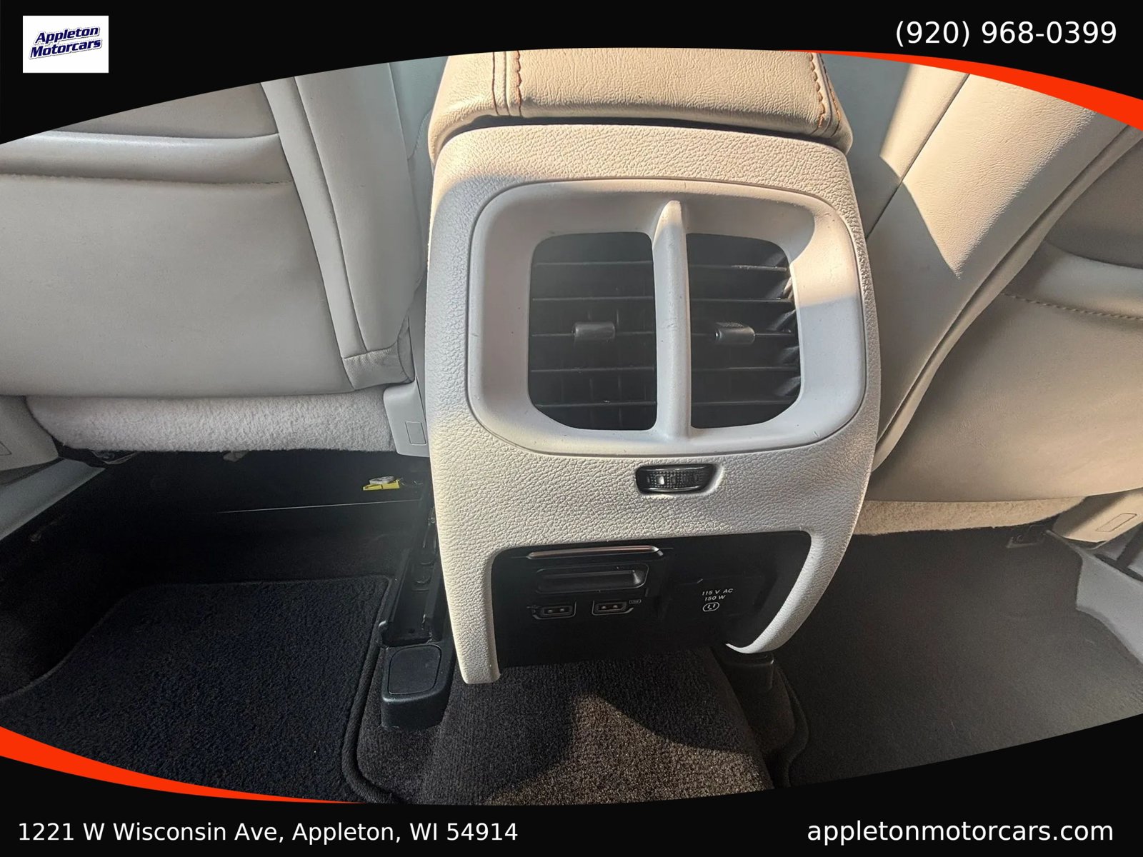 Used 2019 Jeep Cherokee Limited w/ Technology Group AWD/4WD image 32