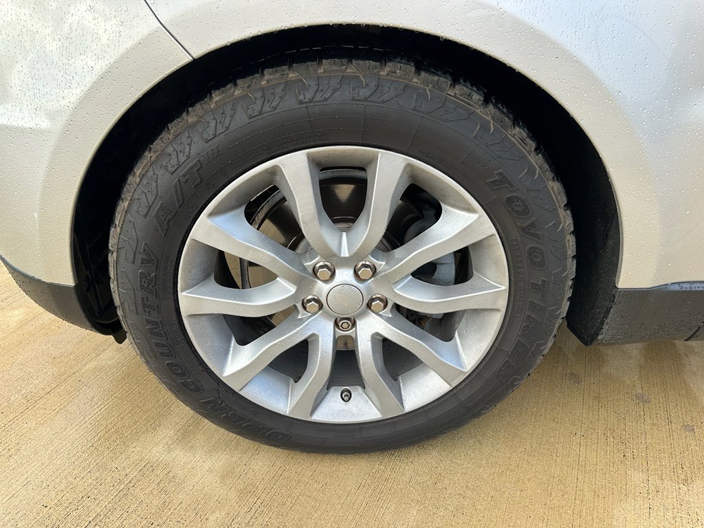 Used 2017 Land Rover Range Rover Sport HSE image 31