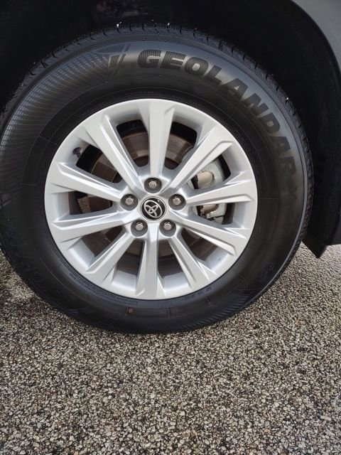 Used 2025 Toyota Grand Highlander AWD image 25