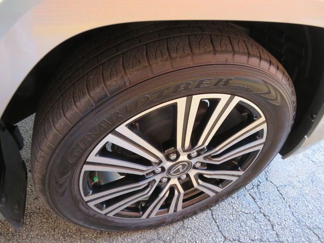 Used 2024 Lexus LX 600 4WD w/ Appearance Package image 11