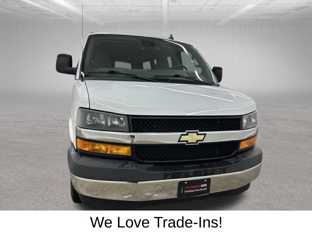 Used 2019 Chevrolet Express 3500 LT w/ LT Preferred Equipment Group RWD image 3