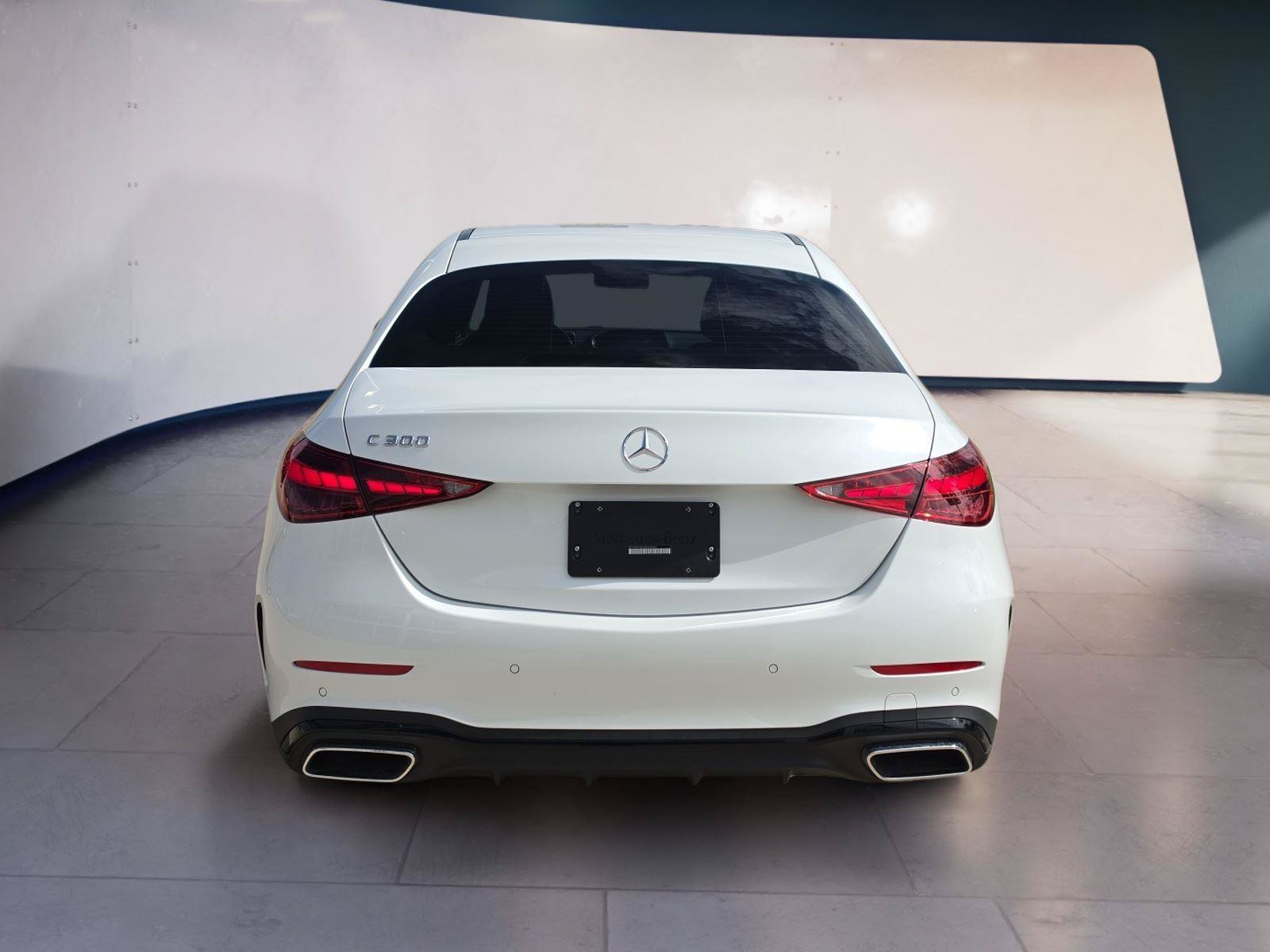 Used 2025 Mercedes-Benz C 300 Sedan image 4