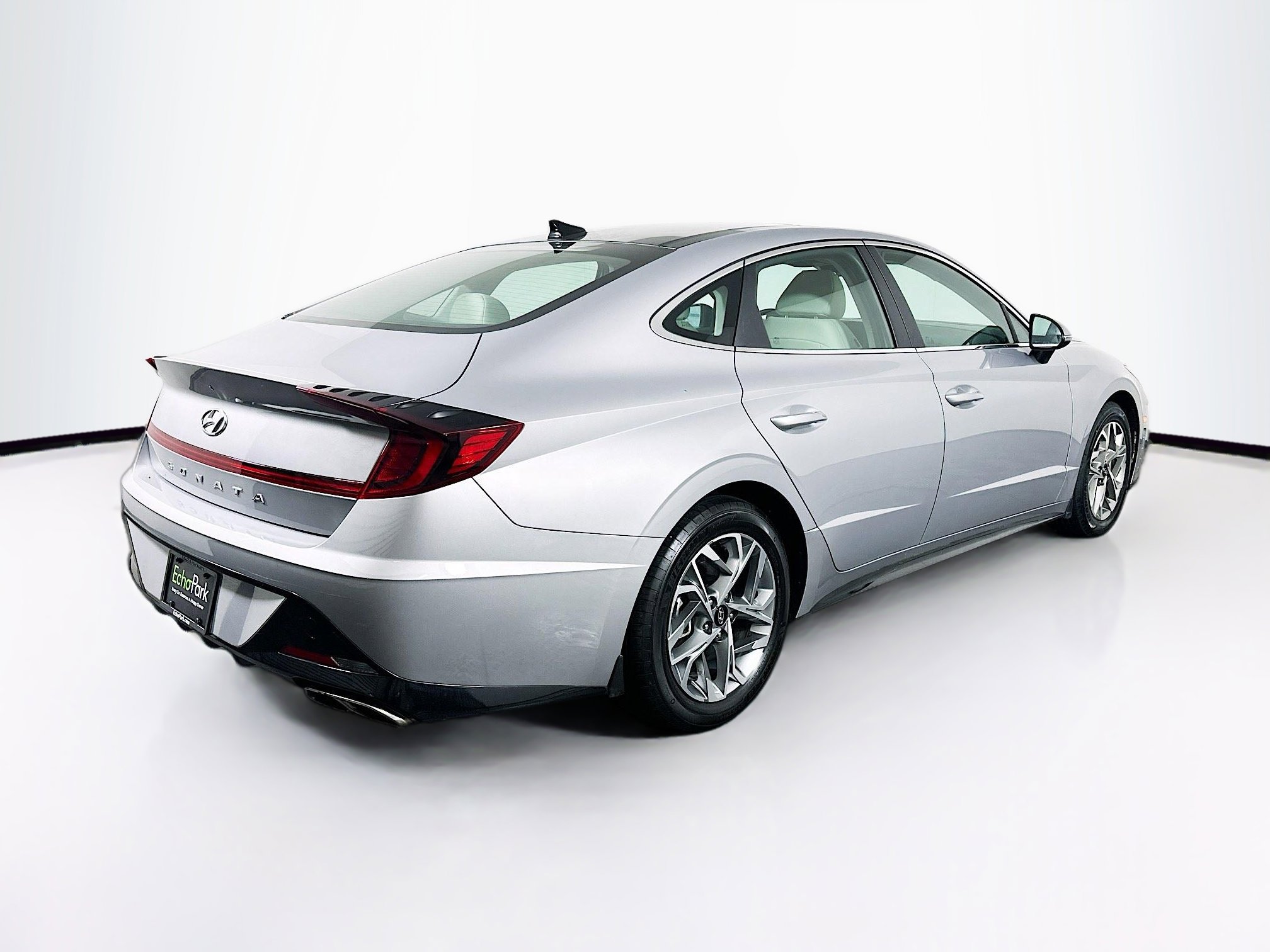 Used 2023 Hyundai Sonata SEL w/ Convenience Package image 9