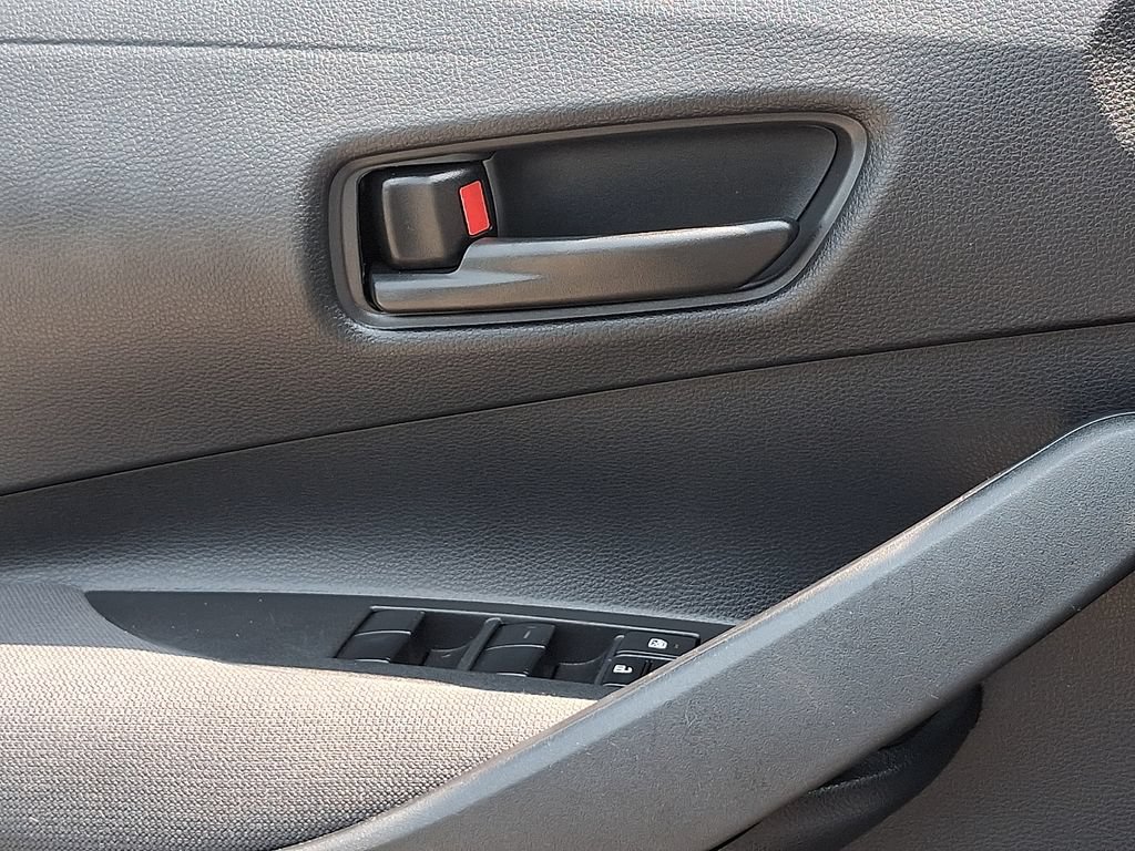 Used 2022 Toyota Corolla LE FWD image 24