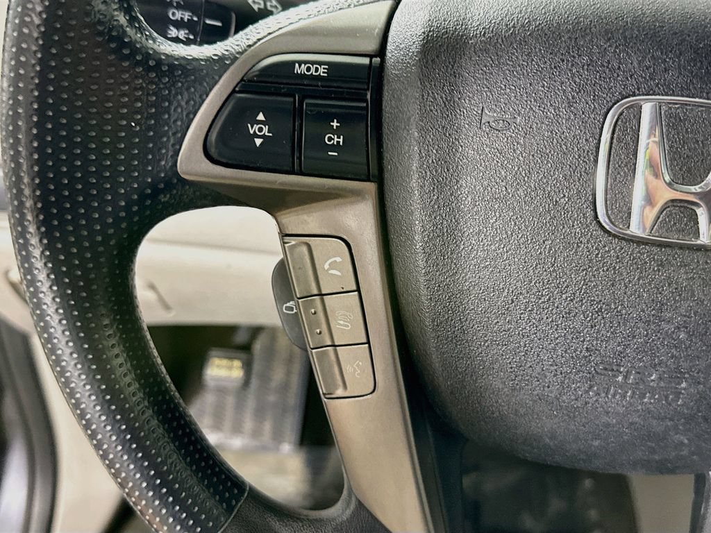 Used 2017 Honda Odyssey SE image 20