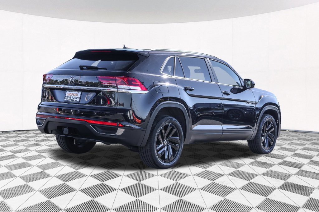 Certified 2023 Volkswagen Atlas Cross Sport SE w/ Panoramic Sunroof Package AWD/4WD image 13