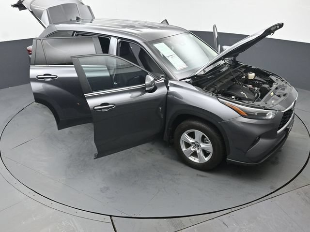 Certified 2024 Toyota Highlander LE AWD/4WD image 55