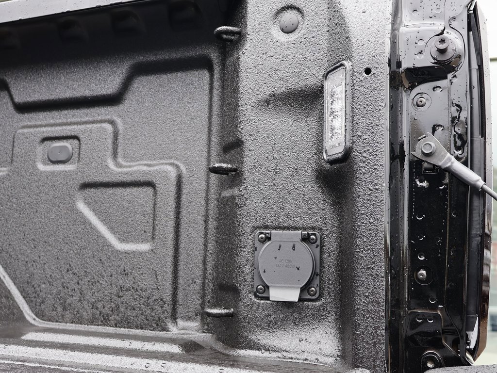 New 2025 GMC Sierra 2500 SLT w/ SLT Premium Package image 39