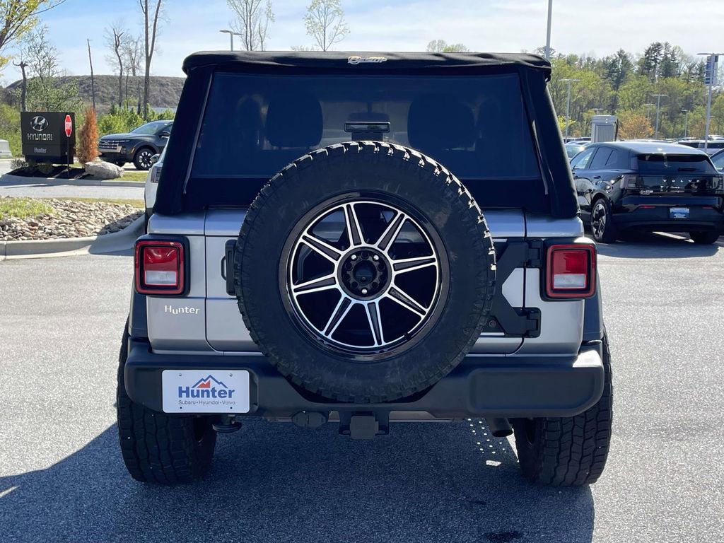 Used 2021 Jeep Wrangler Sport S image 27