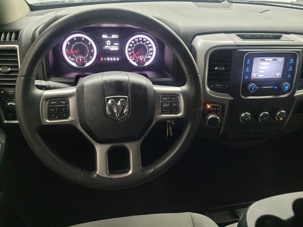 Used 2022 RAM 1500 Classic SLT image 22