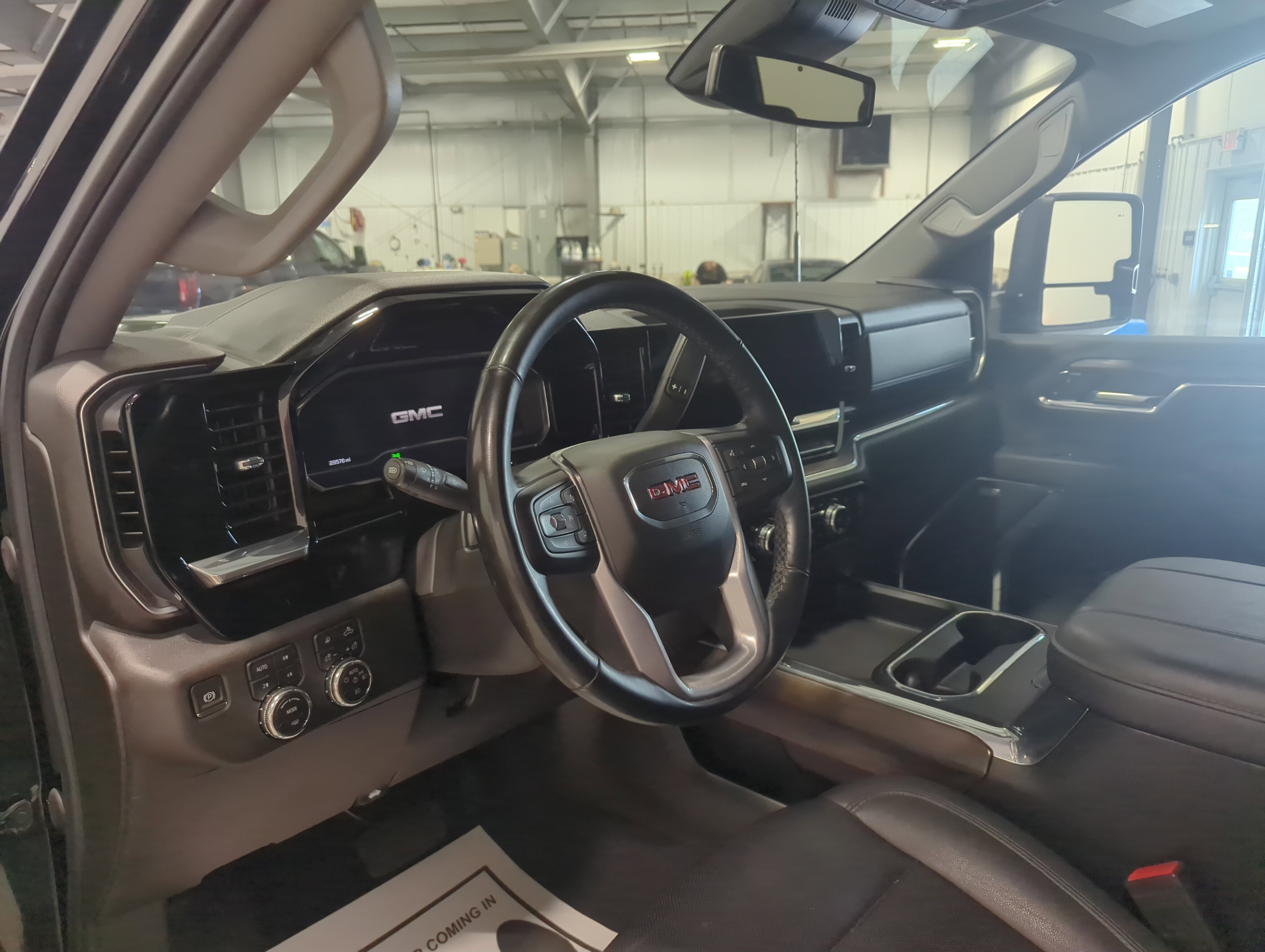 Used 2024 GMC Sierra 2500 SLT w/ SLT Premium Package image 13