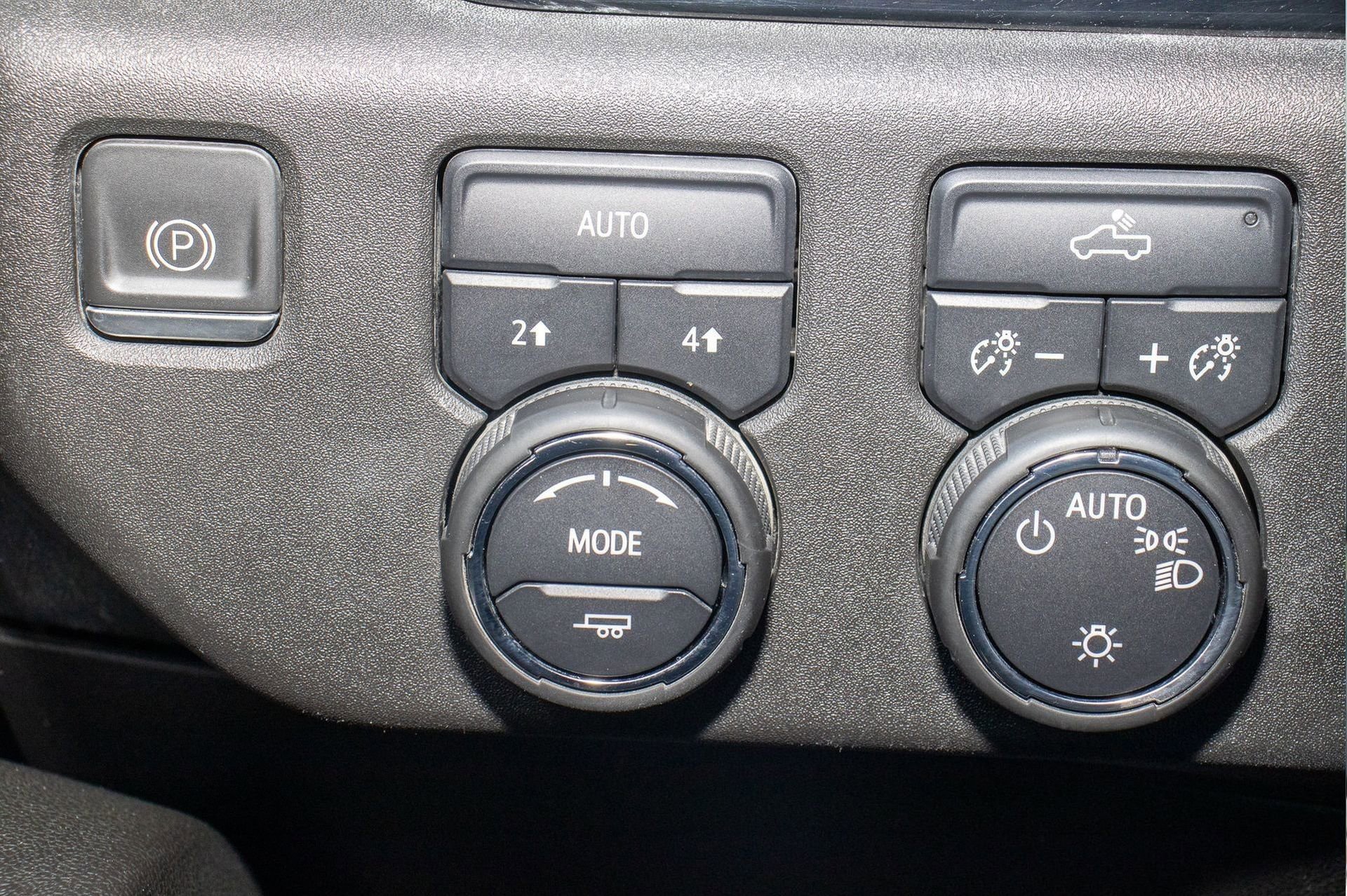 Used 2023 Chevrolet Silverado 1500 LT w/ Protection Package image 28