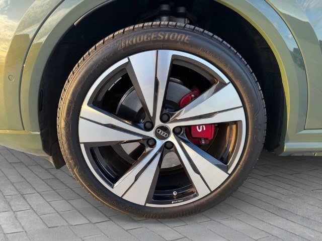 Used 2026 Audi SQ5 Premium Plus w/ Premium Plus Package AWD/4WD image 9