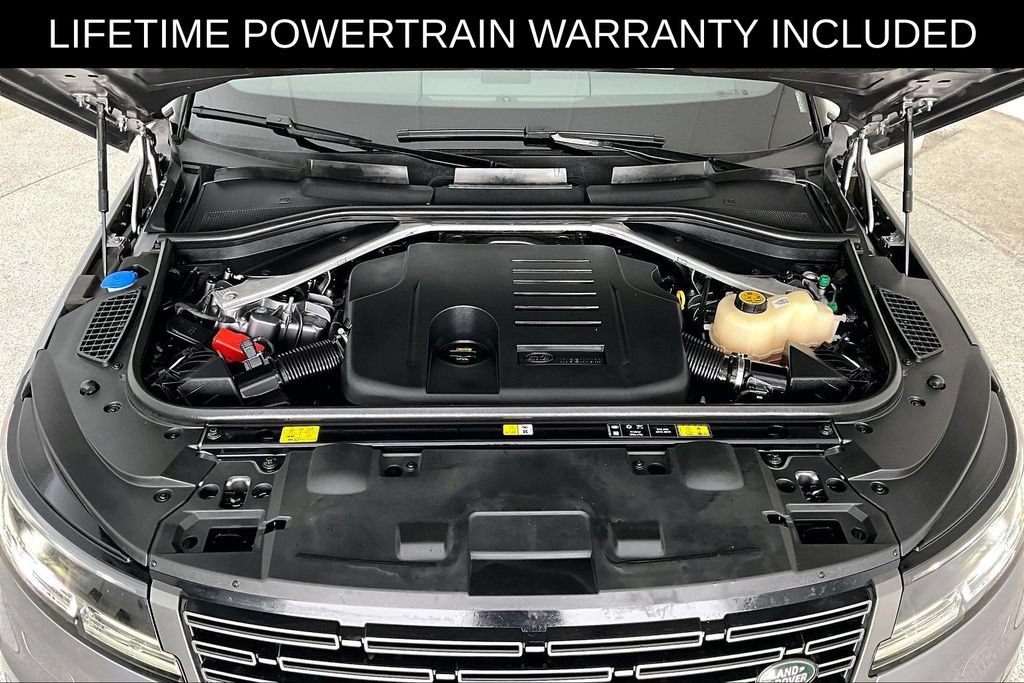 Used 2024 Land Rover Range Rover Sport SE AWD/4WD image 11