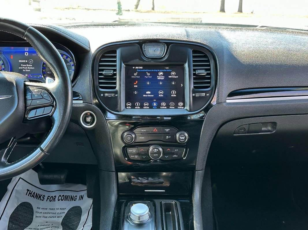 Used 2019 Chrysler 300 S image 18