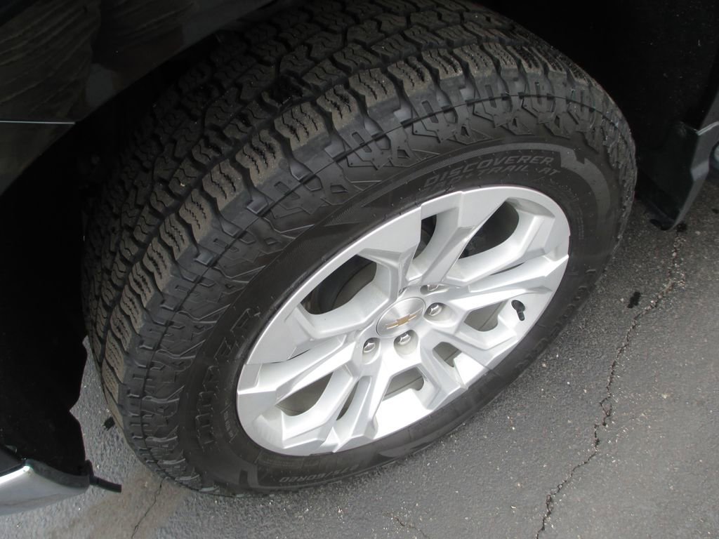 Used 2023 Chevrolet Silverado 1500 LTZ w/ LTZ Convenience Package II image 13