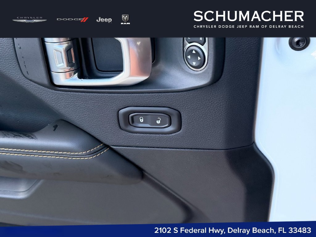 New 2027 Jeep Wrangler Unlimited Sahara AWD/4WD image 18