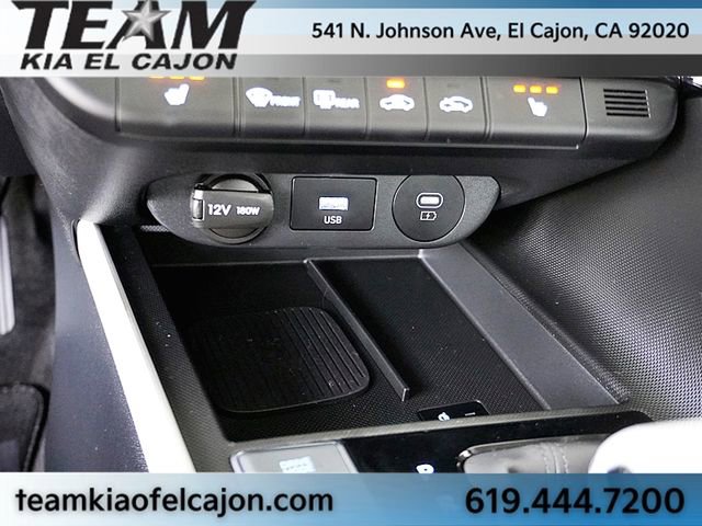 Used 2024 Hyundai Elantra Limited image 28
