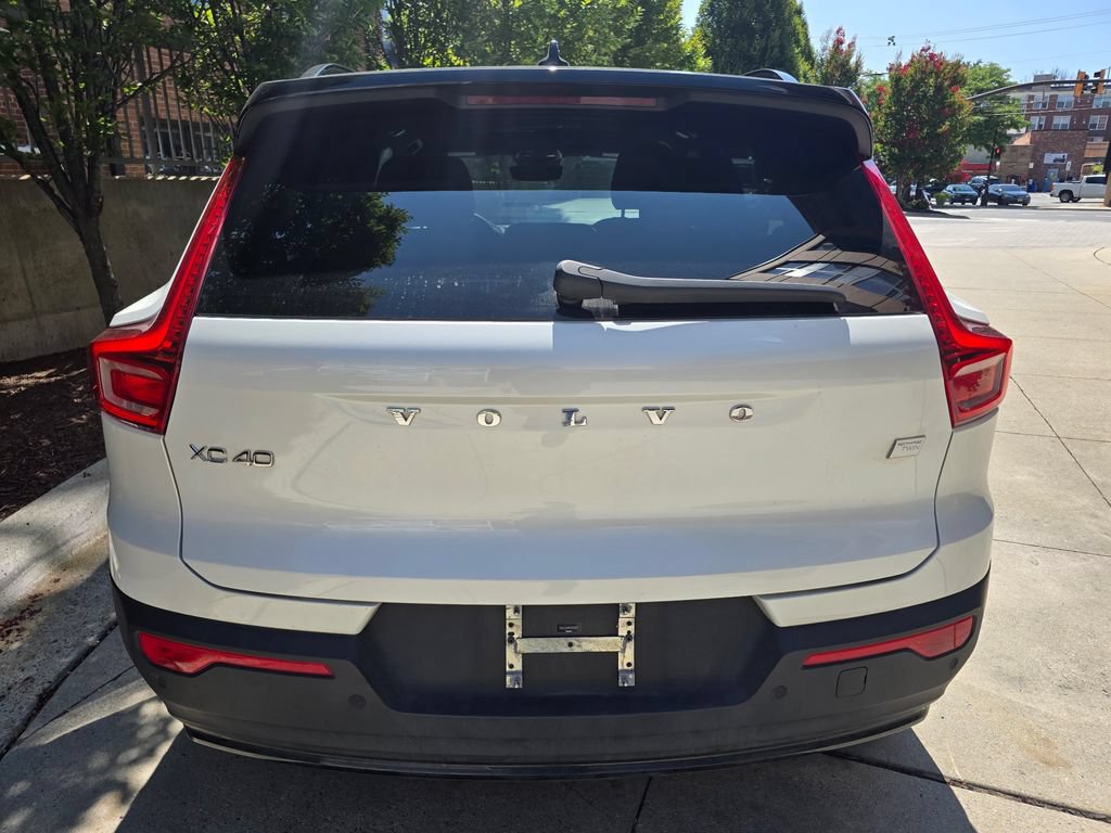 Certified 2023 Volvo XC40 Recharge Ultimate AWD/4WD image 4