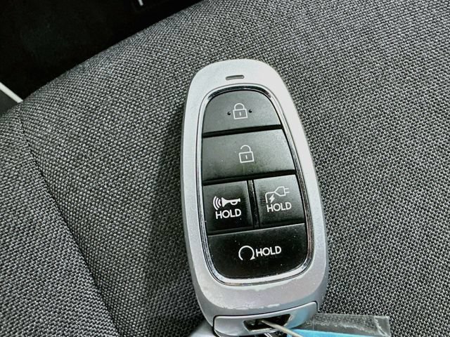 Used 2024 Hyundai Ioniq 5 SE AWD/4WD image 16