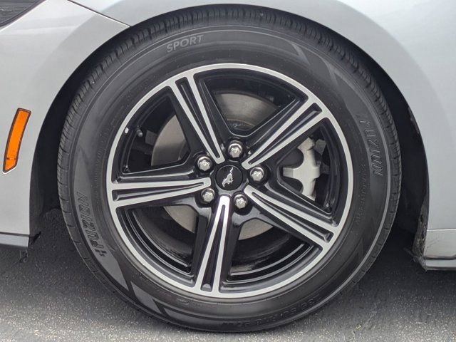 Used 2024 Ford Mustang Premium image 13