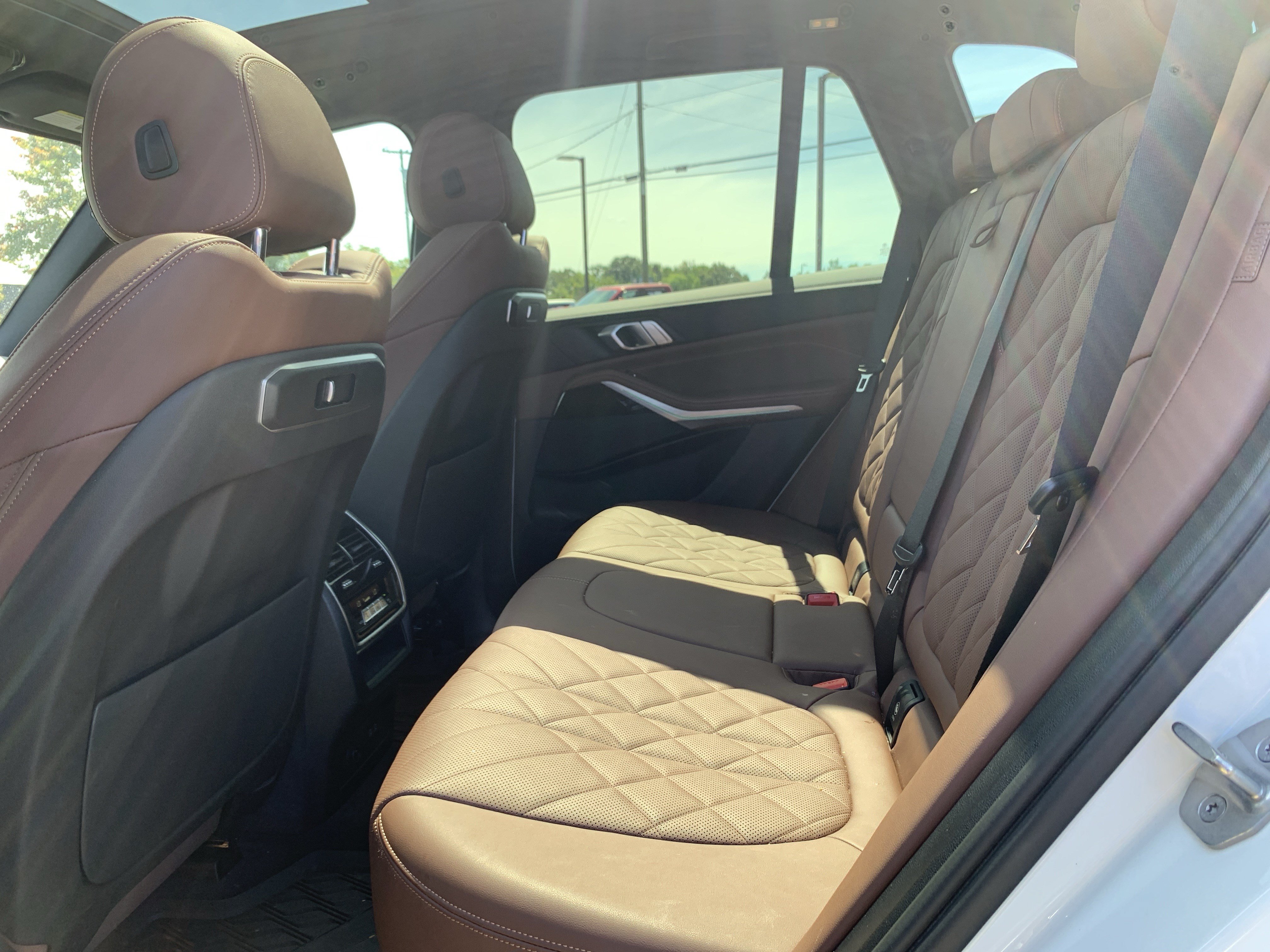 Used 2024 BMW X5 xDrive40i w/ Parking Assistance Package AWD/4WD image 32