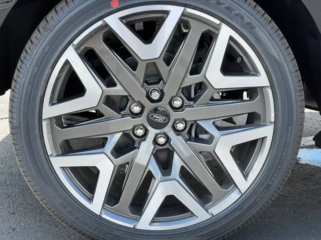 New 2026 Ford Expedition Max Platinum w/ Platinum Ultimate Package AWD/4WD image 8