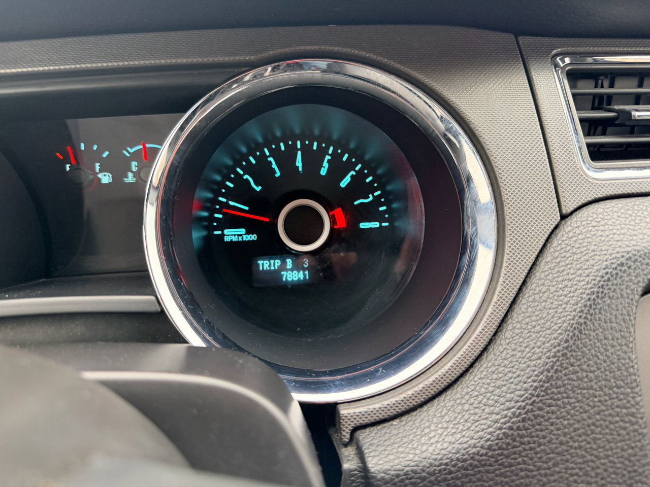 Used 2014 Ford Mustang Coupe image 19