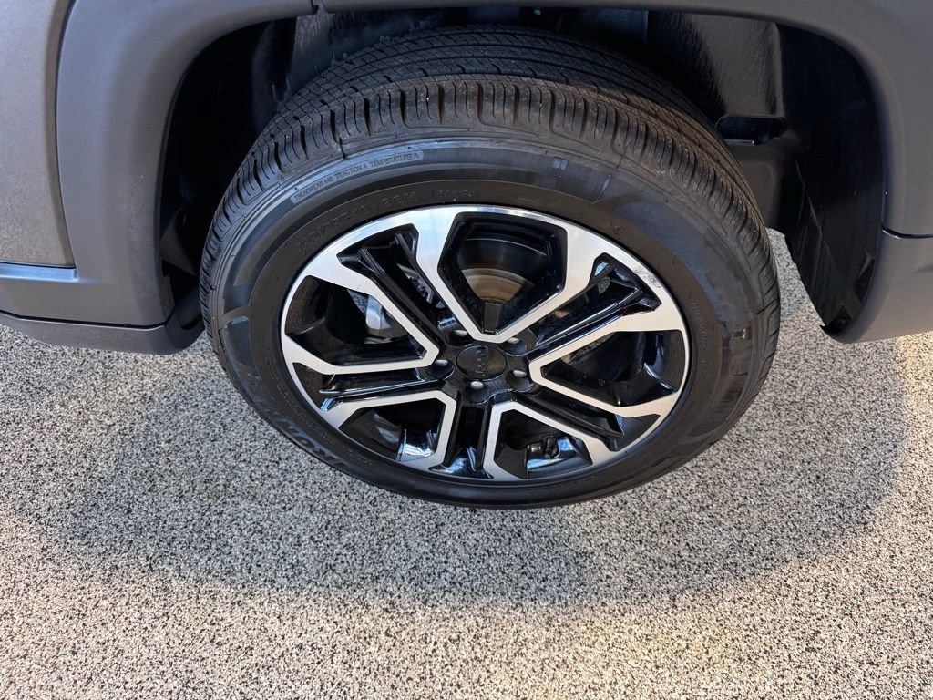 Used 2023 Jeep Compass Limited image 13