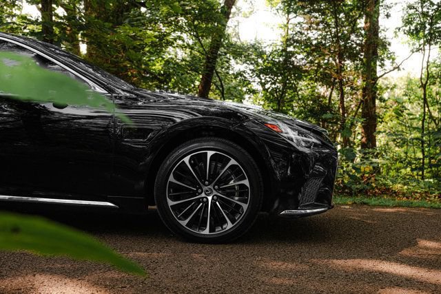 Used 2023 Lexus LS 500h AWD w/ Luxury Package image 4