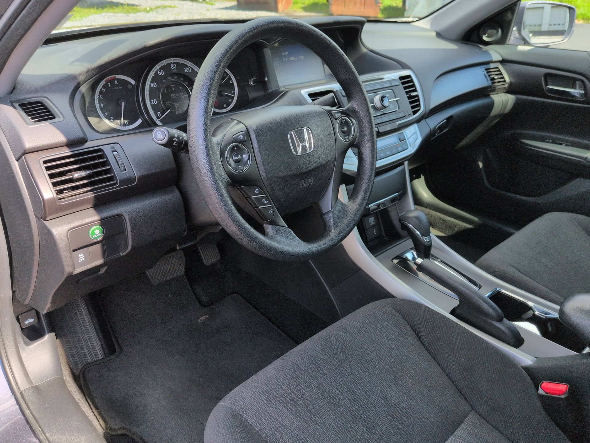 Used 2015 Honda Accord EX image 10