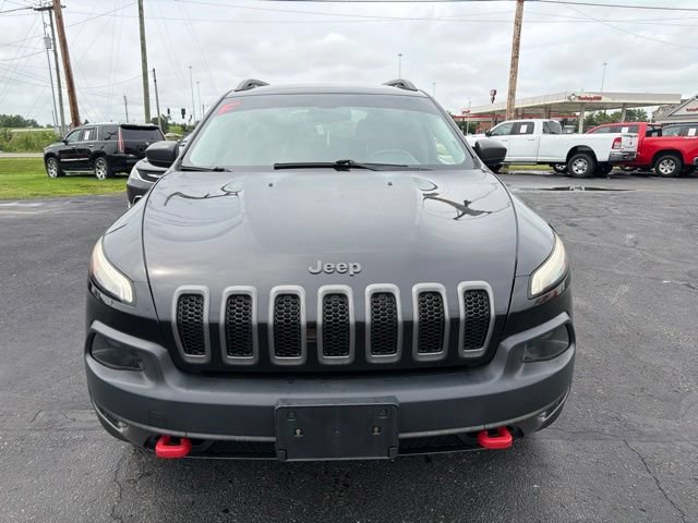 Used 2016 Jeep Cherokee Trailhawk AWD/4WD image 2
