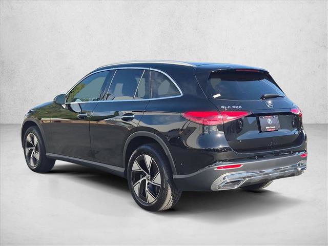 Used 2024 Mercedes-Benz GLC 300 4MATIC image 8