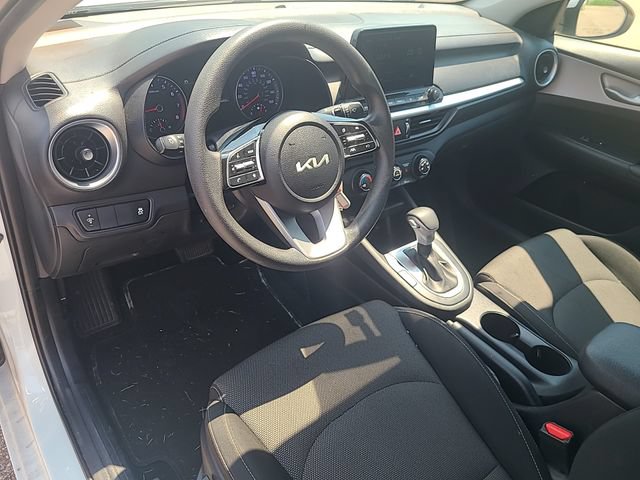 Used 2024 Kia Forte LXS FWD image 13