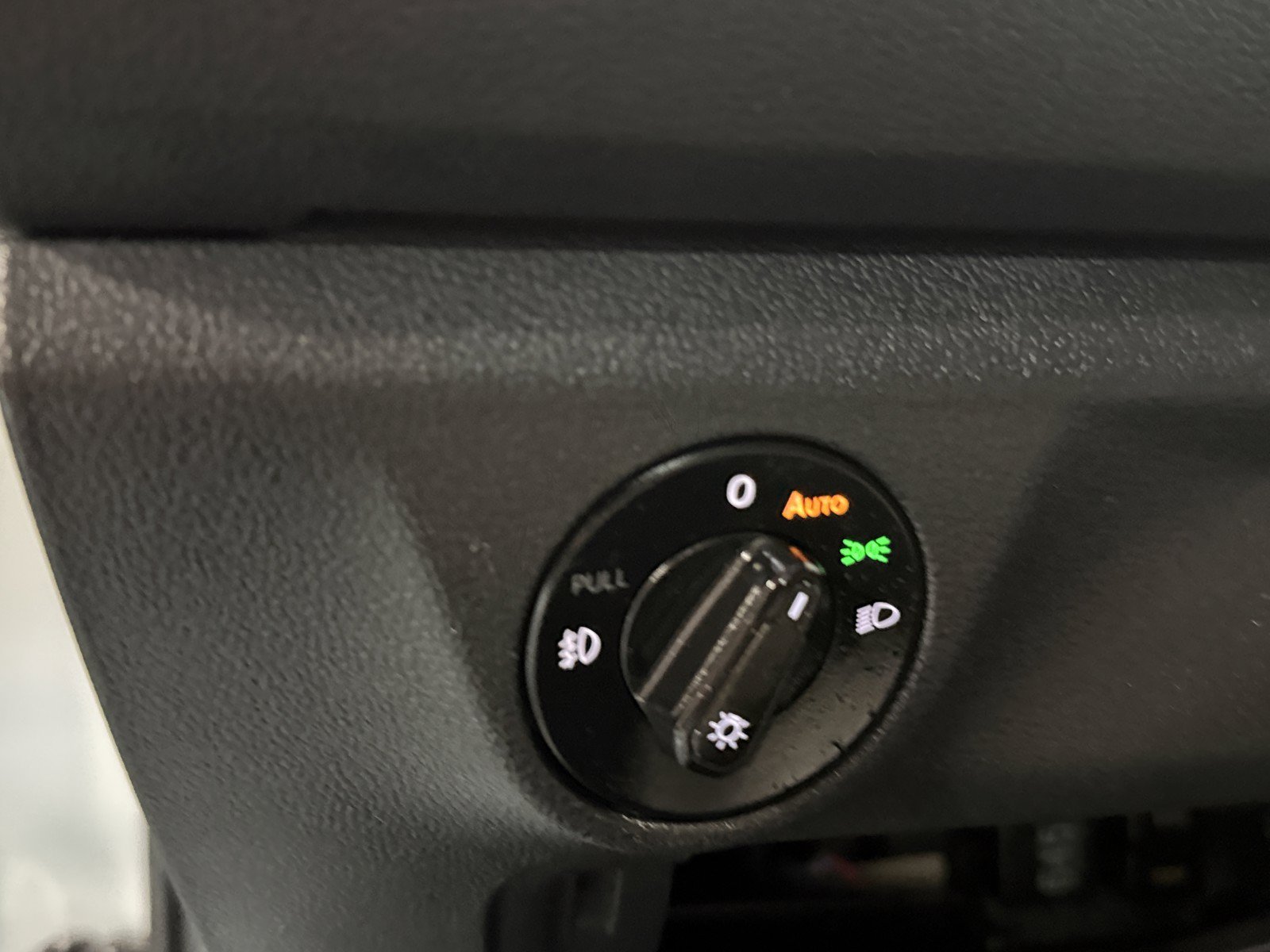 Used 2019 Volkswagen Jetta R-Line FWD image 21