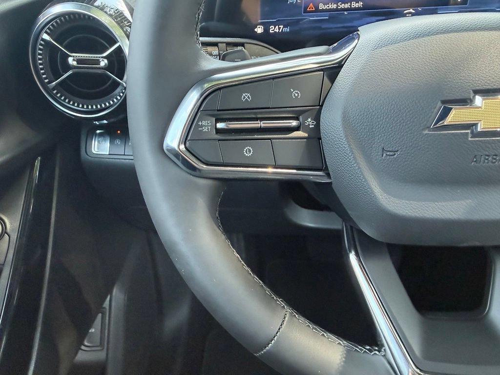 New 2027 Chevrolet Equinox LT FWD image 15