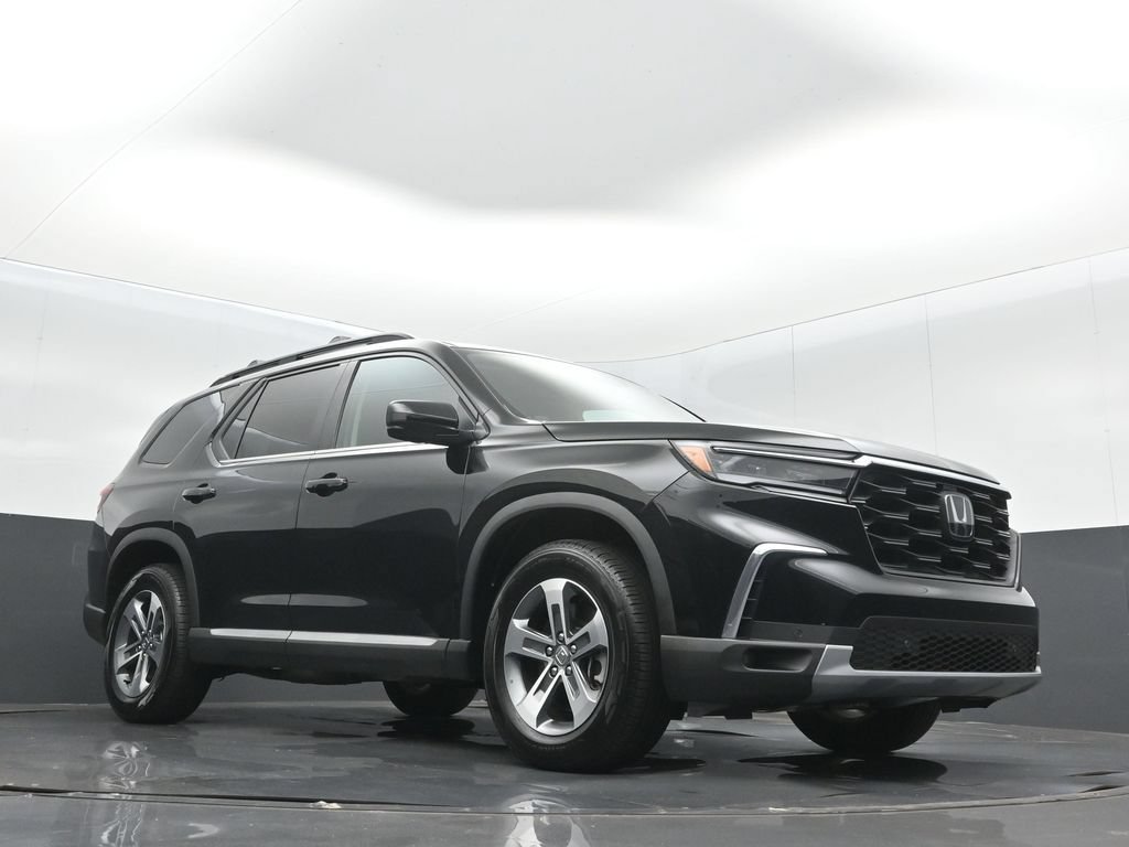 Certified 2025 Honda Pilot EX-L image 10