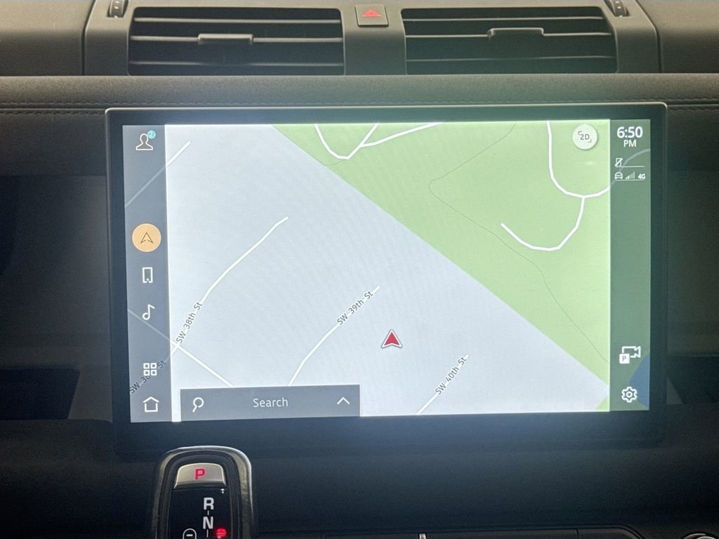 Certified 2022 Land Rover Defender 110 X-Dynamic SE AWD/4WD image 13