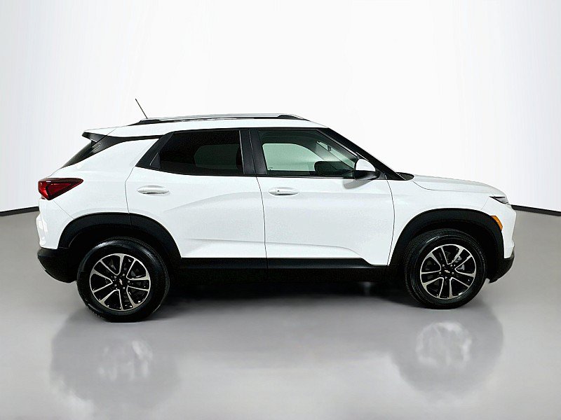 Used 2024 Chevrolet TrailBlazer LT FWD image 8