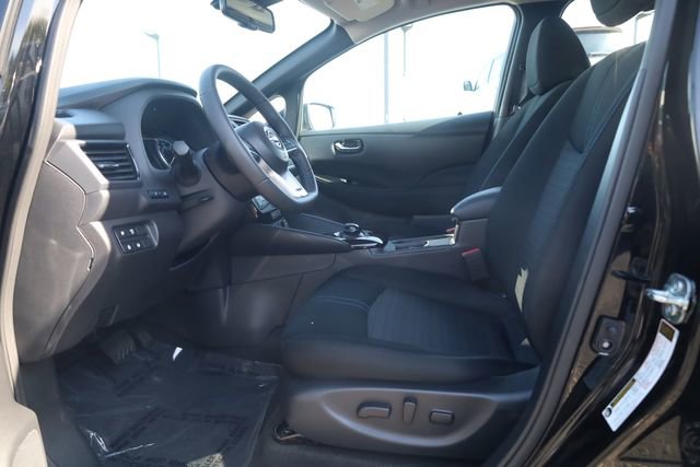 Used 2025 Nissan Leaf SV Plus image 13