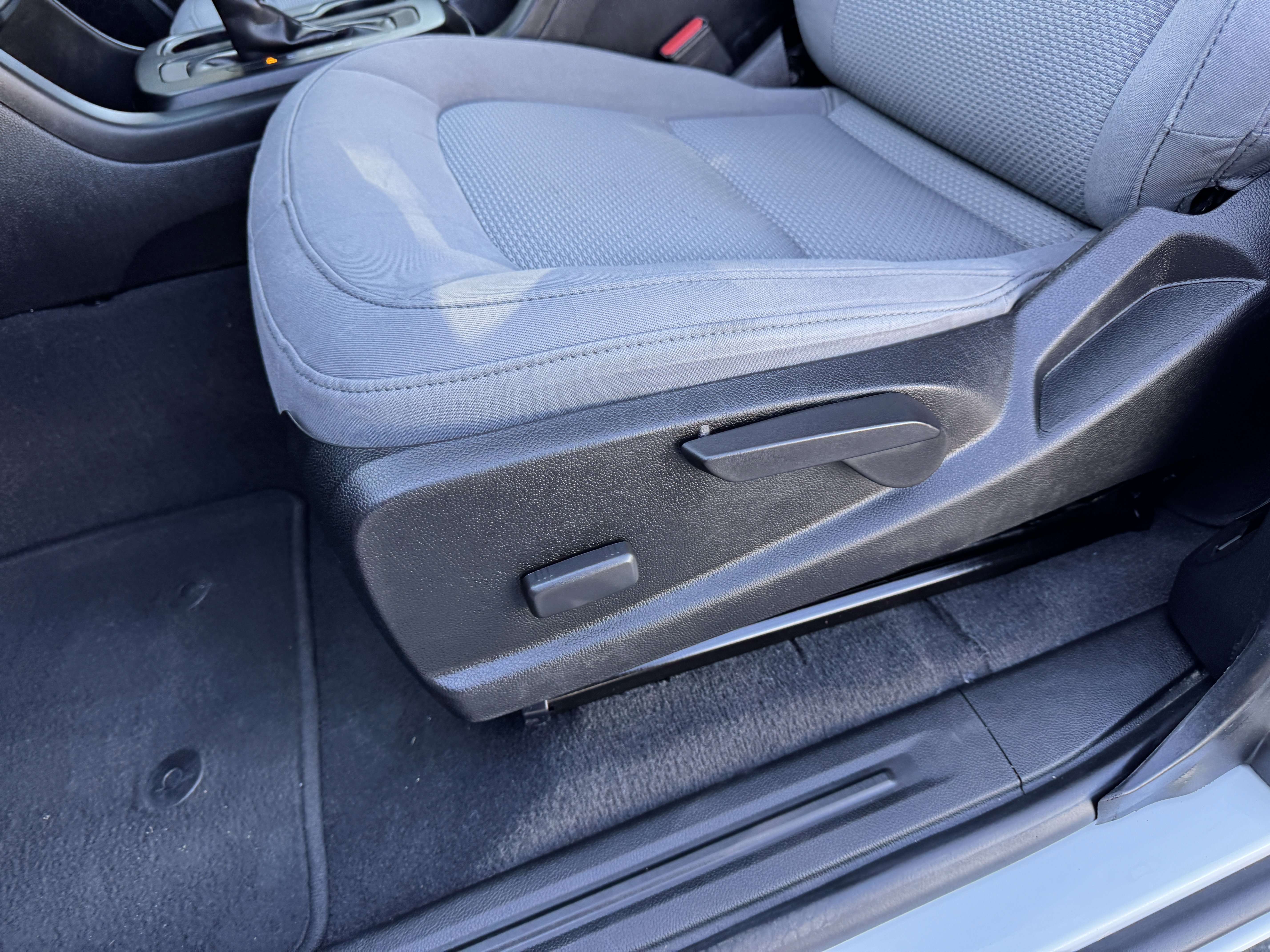 Used 2020 Chevrolet Colorado W/T w/ WT Convenience Package image 14