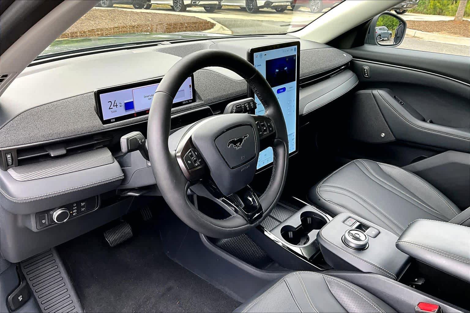 Used 2021 Ford Mustang Mach-E Premium RWD image 17
